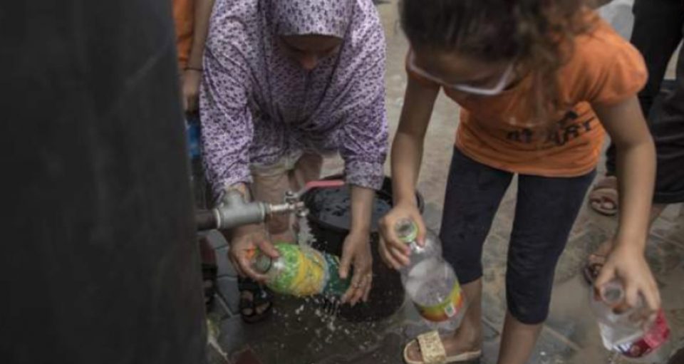 Децата во Газа се соочуваат со катастрофална ситуација: „Мамо, зошто не можам да пијам нормална вода како порано“?
