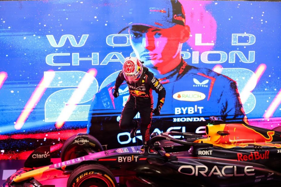Макс Ферстапен дефинитивно ја одбрани титулата во Формула 1