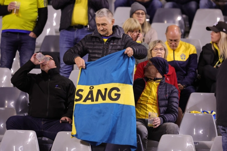 Шведските навивачи ќе бидат придружувани од полиција од стадионот до аеродромот поради закана од повторен напад