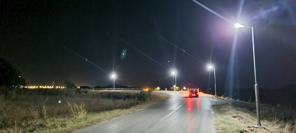 Поставено осветлување на мостот на локалниот пат Кадино-Миладиновци