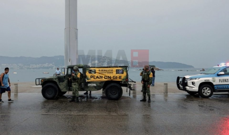 Ураганот Отис го оштети системот за рано предупредување за земјотреси во Мексико