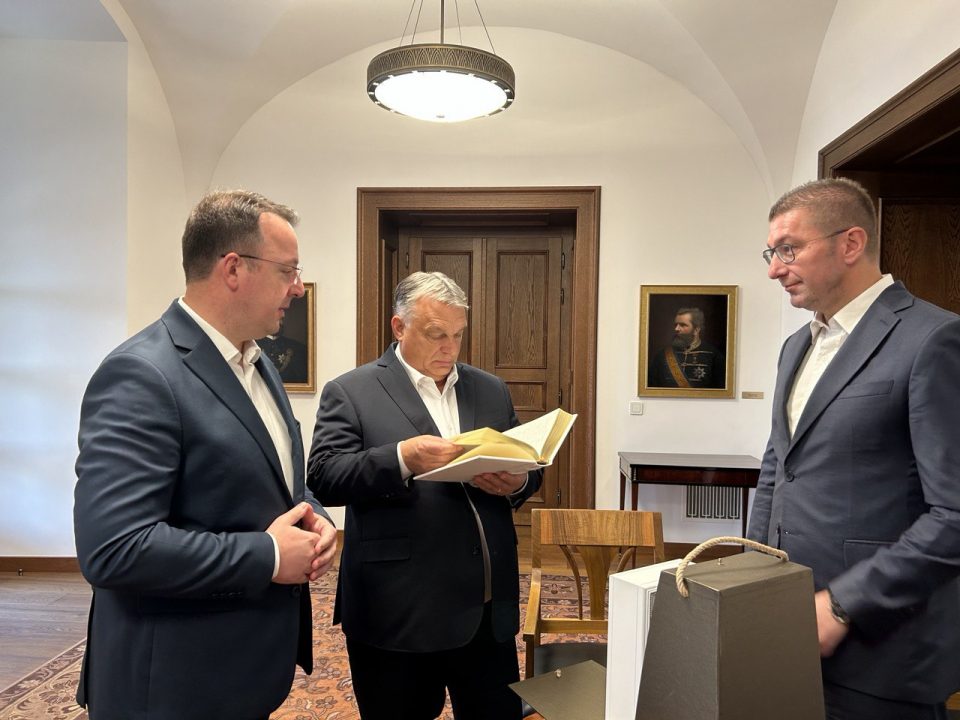 Мицкоски на средба со Орбан: Поддршката од Унгарија на Македонија е доказ за вистинско пријателство