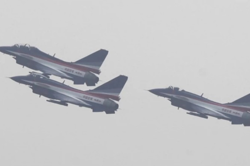 Тензично на Тајван: 43 кинески воени авиони и седум бродови во близина на островот